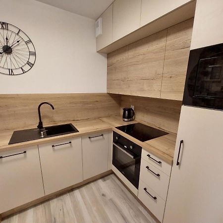 Apartament Uno Apartment ทอรูน ภายนอก รูปภาพ