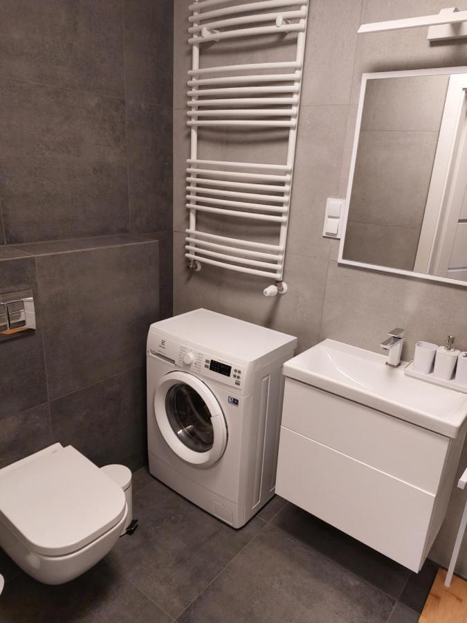 Apartament Uno Apartment ทอรูน ภายนอก รูปภาพ